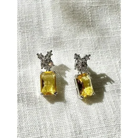 Victoria Canary radiant, cut dangle earrings - Picture 5 of 5